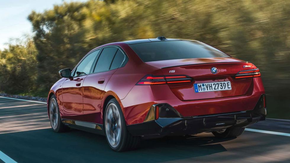 Νέα BMW Σειρά 5 πρώτη φορά ηλεκτρική, hi-tech με έως 601 άλογα